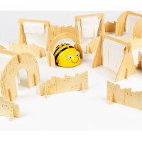 TTS Bee-Bot šķēršļu trase