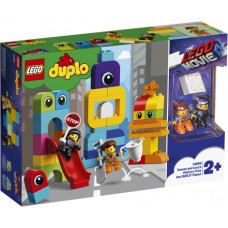 LEGO DUPLO Emmet and Lucy's Visitors from the DUPLO® Planet