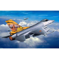 Revell Lockheed Martin F-16 Mlu TigerMeet 1:144
